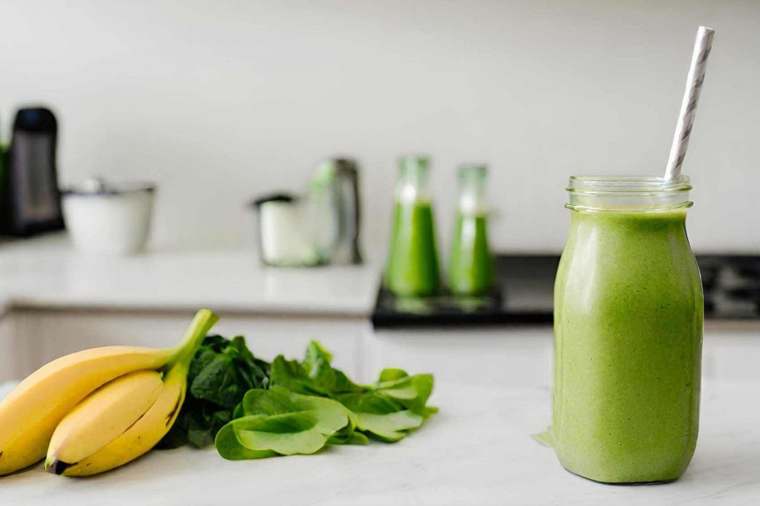 Smoothie Detox con Matcha Latte, Espinacas y Plátano